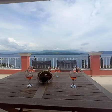 Apartament Aliki Agios Stefanos (Thinali)